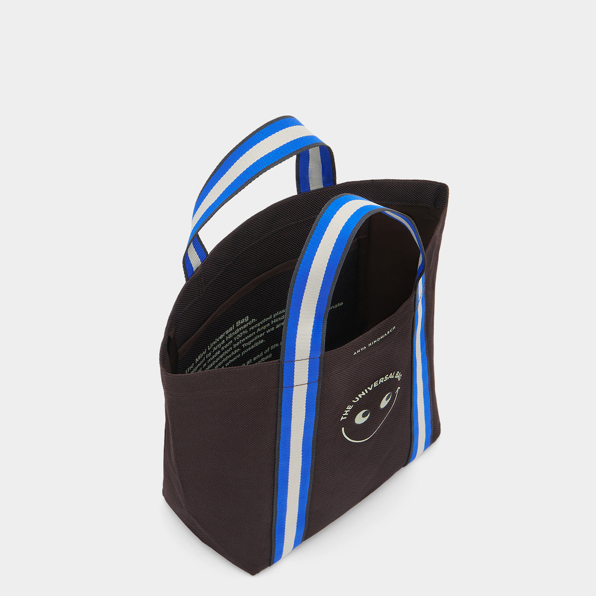 アニヤ・ハインドマーチ」がついにオリジナルの“ユニバーサルバッグ”を