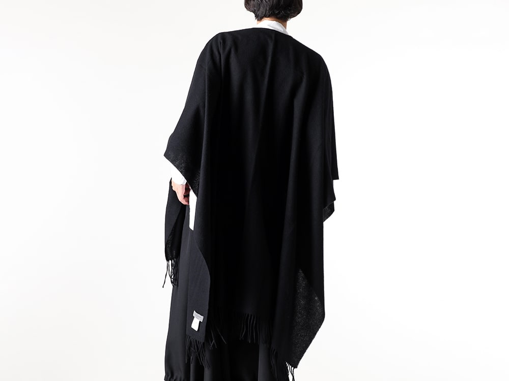 Yohji Yamamoto 2024-25AW 秋のポンチョスタイリング -FASCINATE