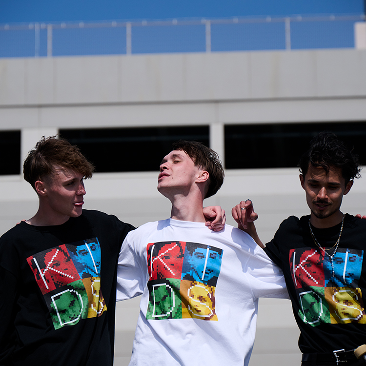 ラリー・クラーク『KIDS』をNFTアートに。限定Tシャツが〈バーニーズ