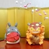 トトロ＆ネコバスと新年を祝う 「めでたいお飾り」12月下旬発売