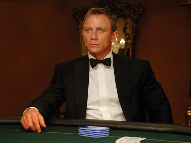 007 カジノ・ロワイヤル : 作品情報・キャスト・あらすじ - 映画.com