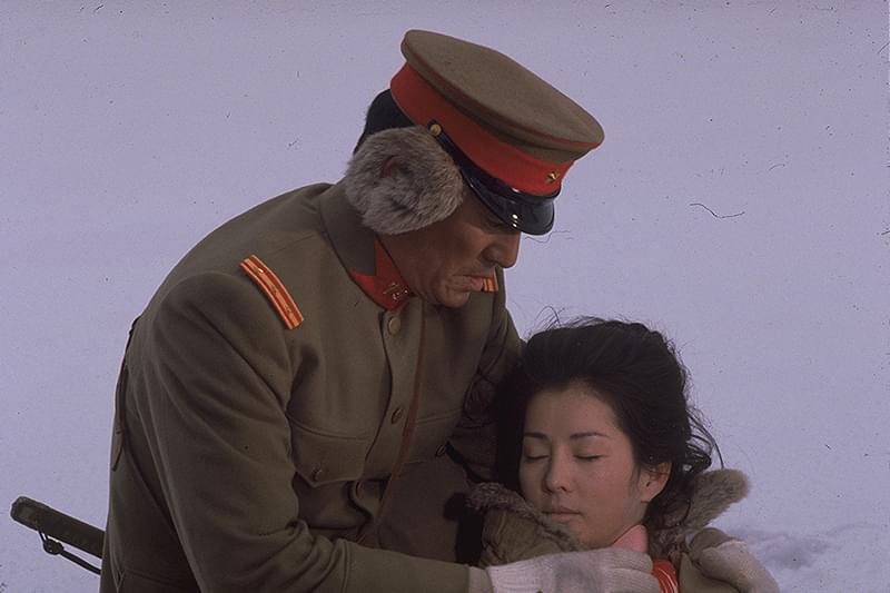 動乱 : 作品情報・キャスト・あらすじ - 映画.com