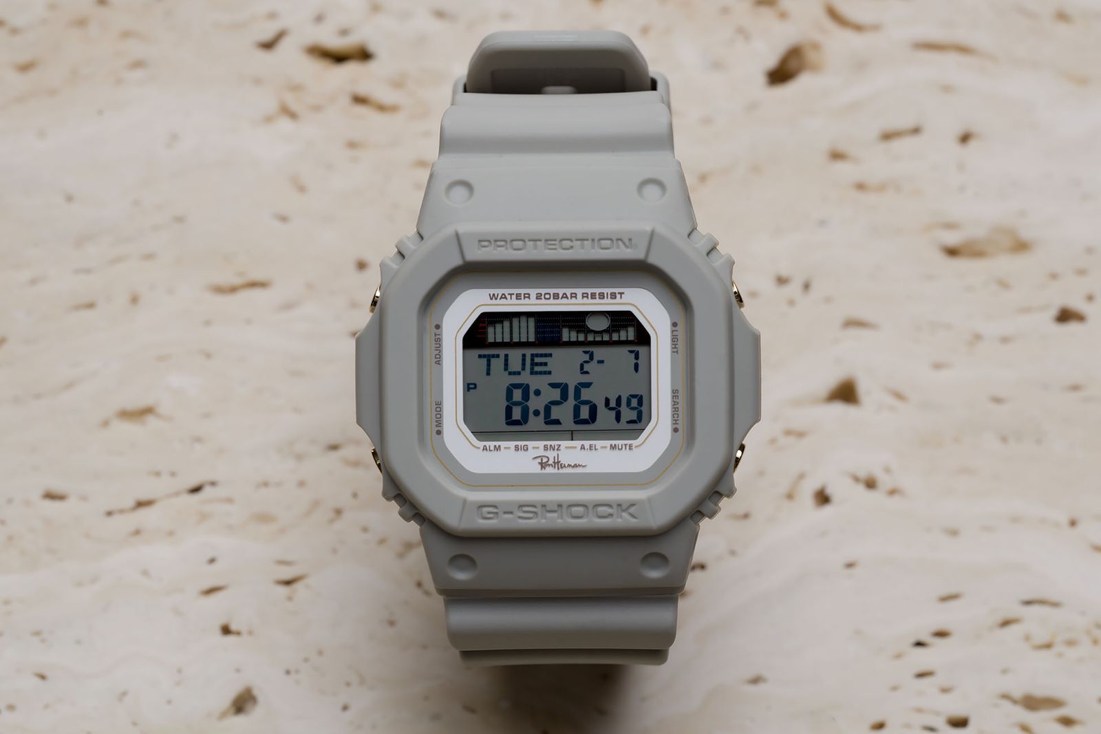 ロンハーマン15周年G-SHOCK GLX-5600 ホワイト G-SHOCK for Ron Herman