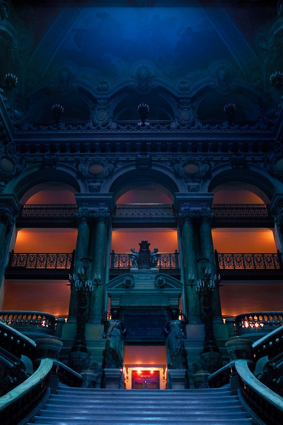 光」の写真家、田原桂一が映し撮ったパリ・オペラ座の世界を感じる展覧