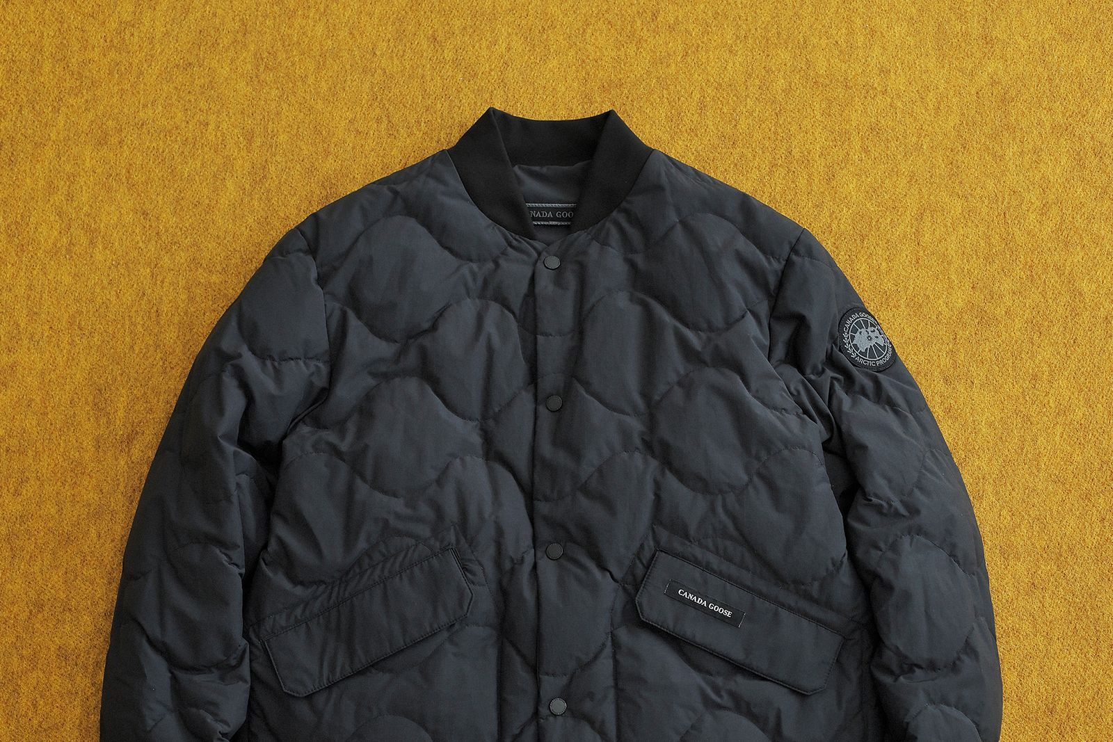 今年はモノトーンで魅せるカナダグース──特集：今年のダウン