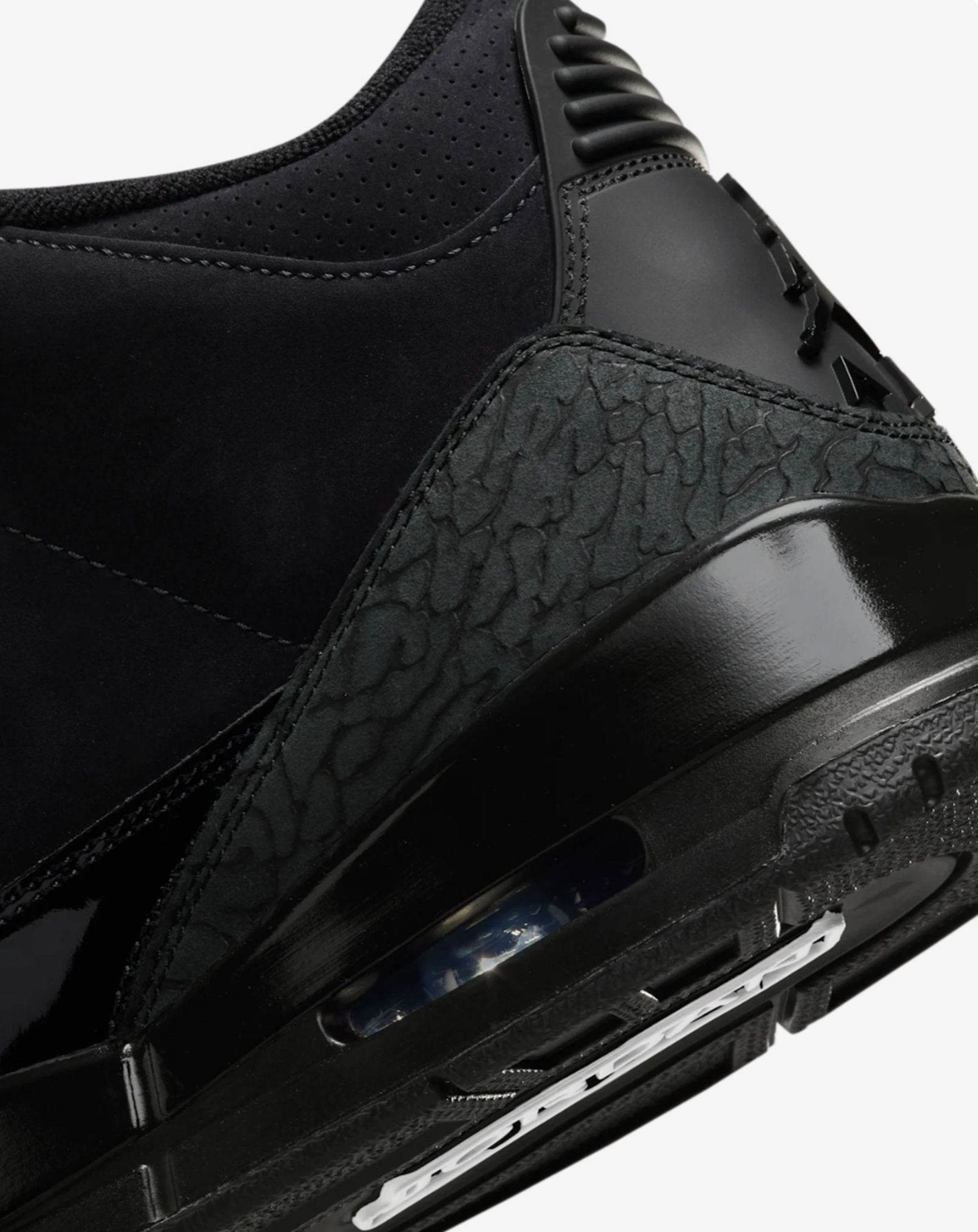 ナイキ「エア ジョーダン 3 “Black Cat”」はブラックのワントーンが