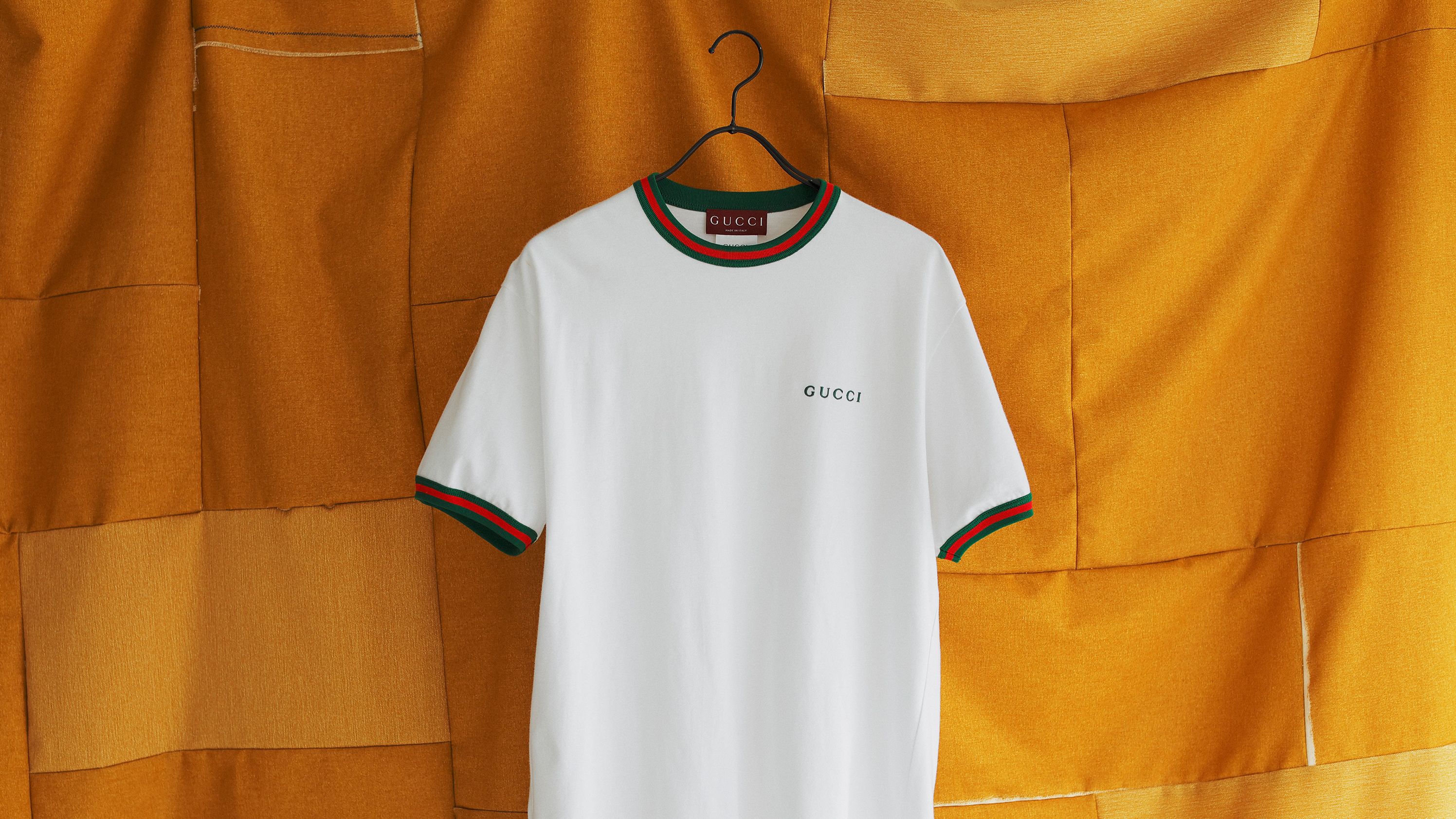 海の匂いとブランドの伝統を感じるグッチ──2025年夏のTシャツ