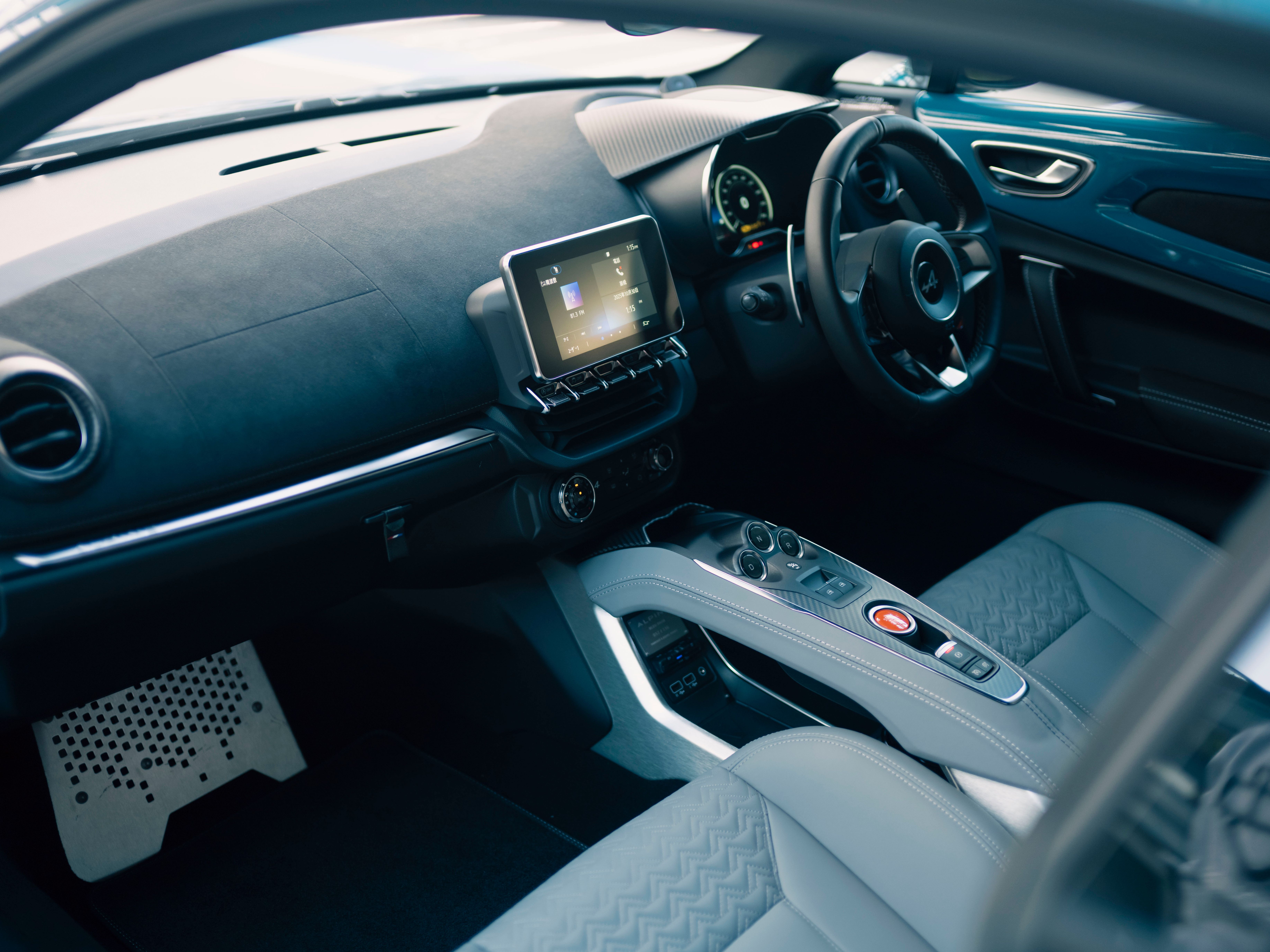 ギャラリー：アルピーヌA110 GTS | GQ JAPAN