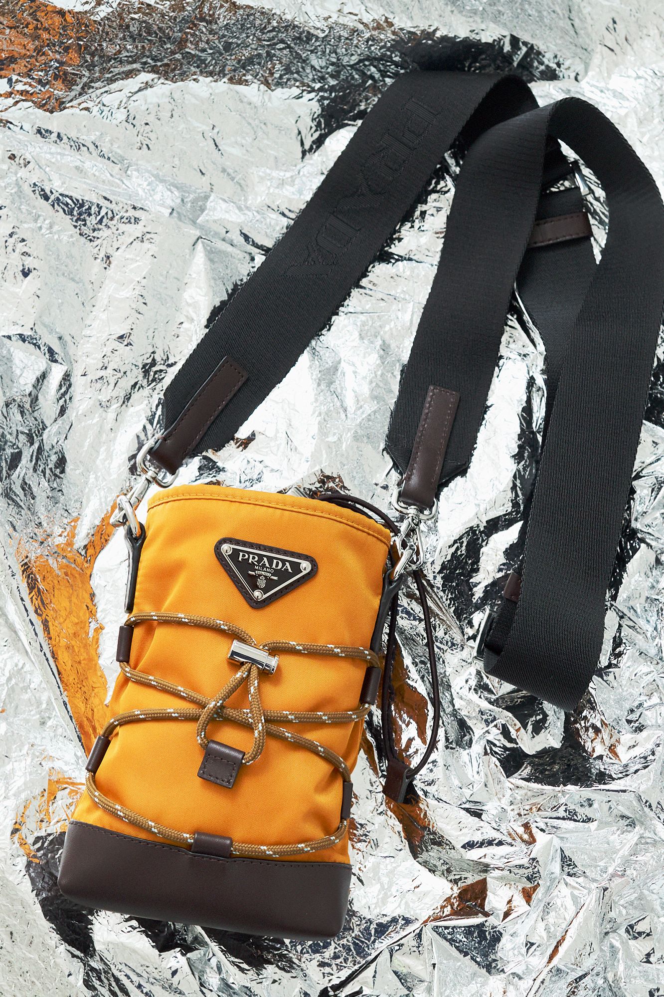 機能性が優れたデザインになるプラダ──2026年に揃えるファッションの