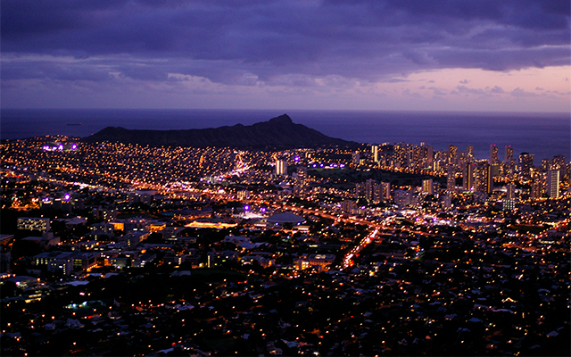 往復シャトルサービスで行く！タンタラスナイトビュー ※チップ込み