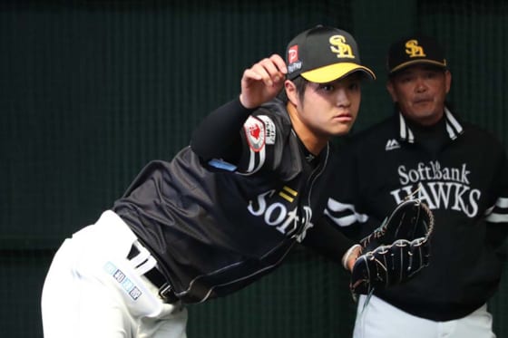 鷹ドラ1甲斐野、衝撃の事実 最速155キロデビューも「腕立て伏せが