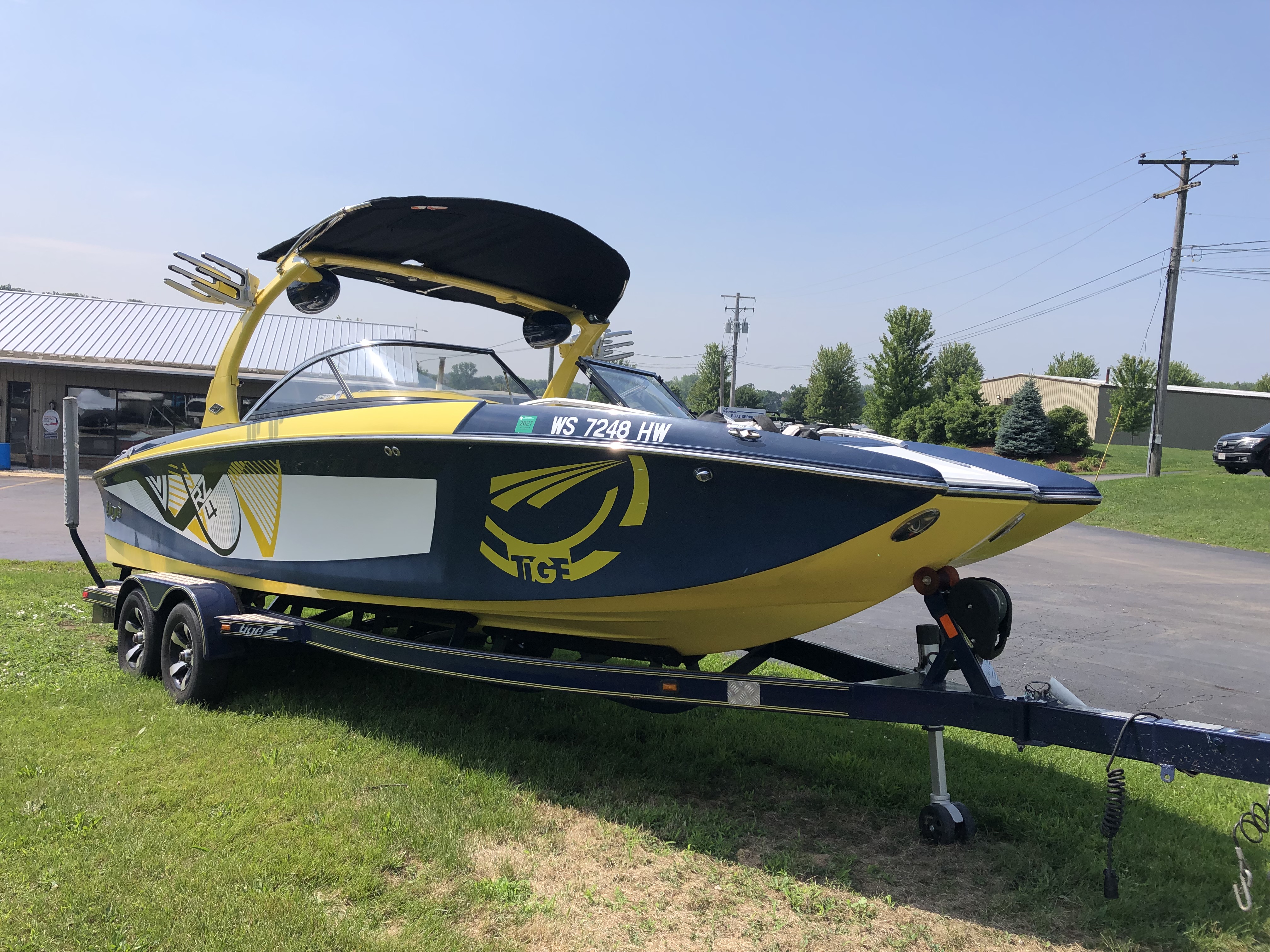 2023 Tige' Boats Inc 23 ZX/SK(*) Standard Equipment, Boat Value