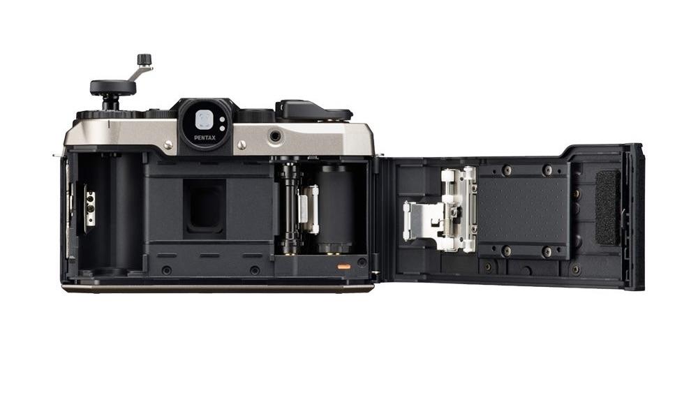 アナログ感がエモすぎるペンタックスのハーフサイズフィルムカメラ