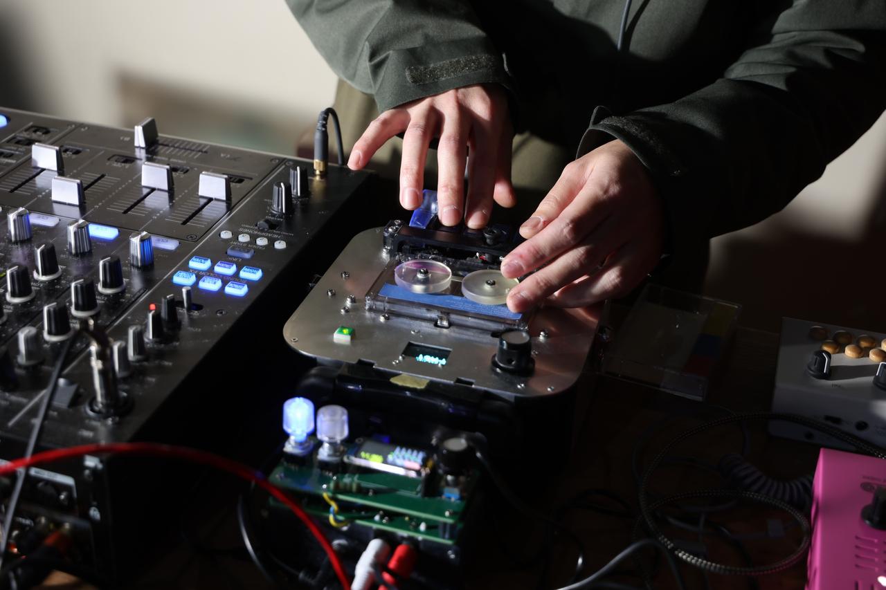 カセットテープ｣でDJする人の集まりに行ってみた | ギズモード・ジャパン