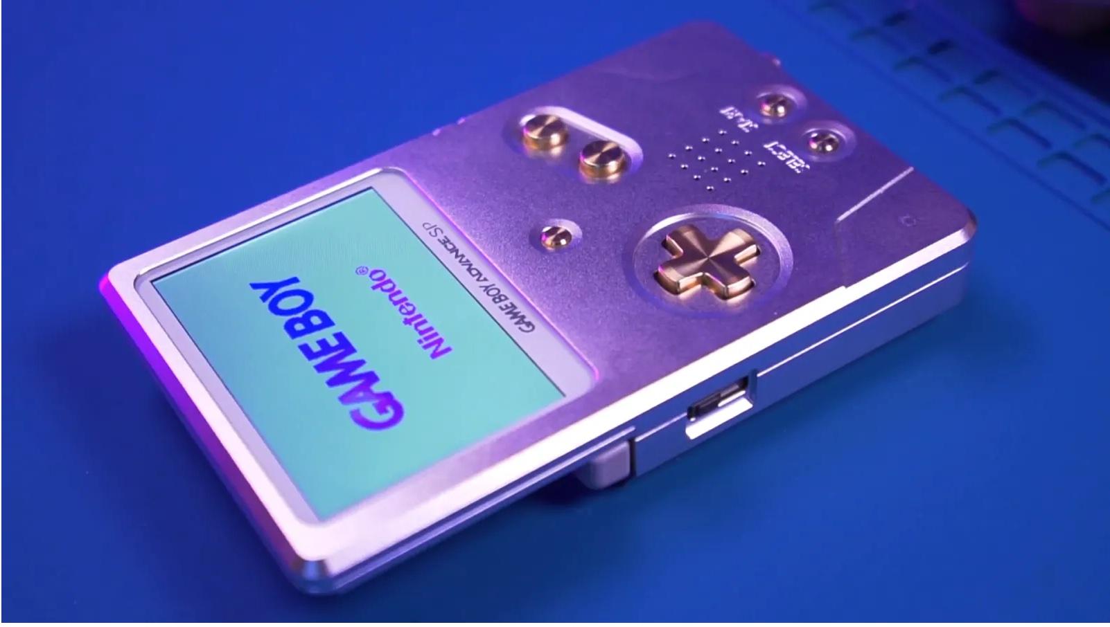 アルミ製ゲームボーイ アドバンスの風格ときたら | ギズモード・ジャパン