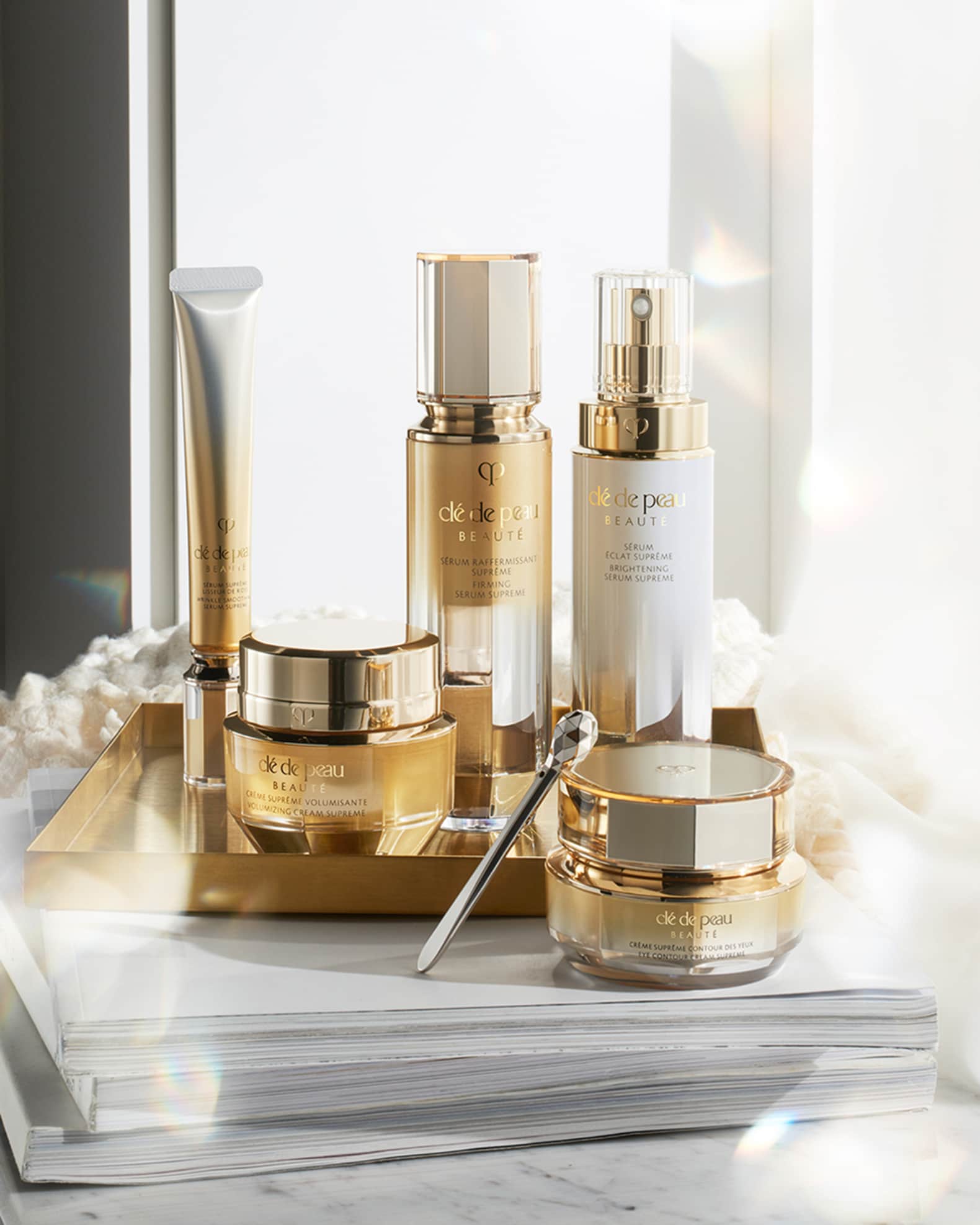 Cle de Peau Beaute Volumizing Cream Supreme, 1.7 oz. | Neiman Marcus