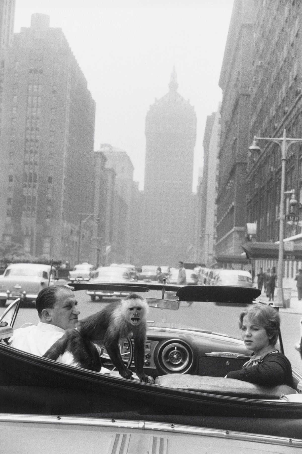 How Garry Winogrand Transformed Street Photography | The New Yorker