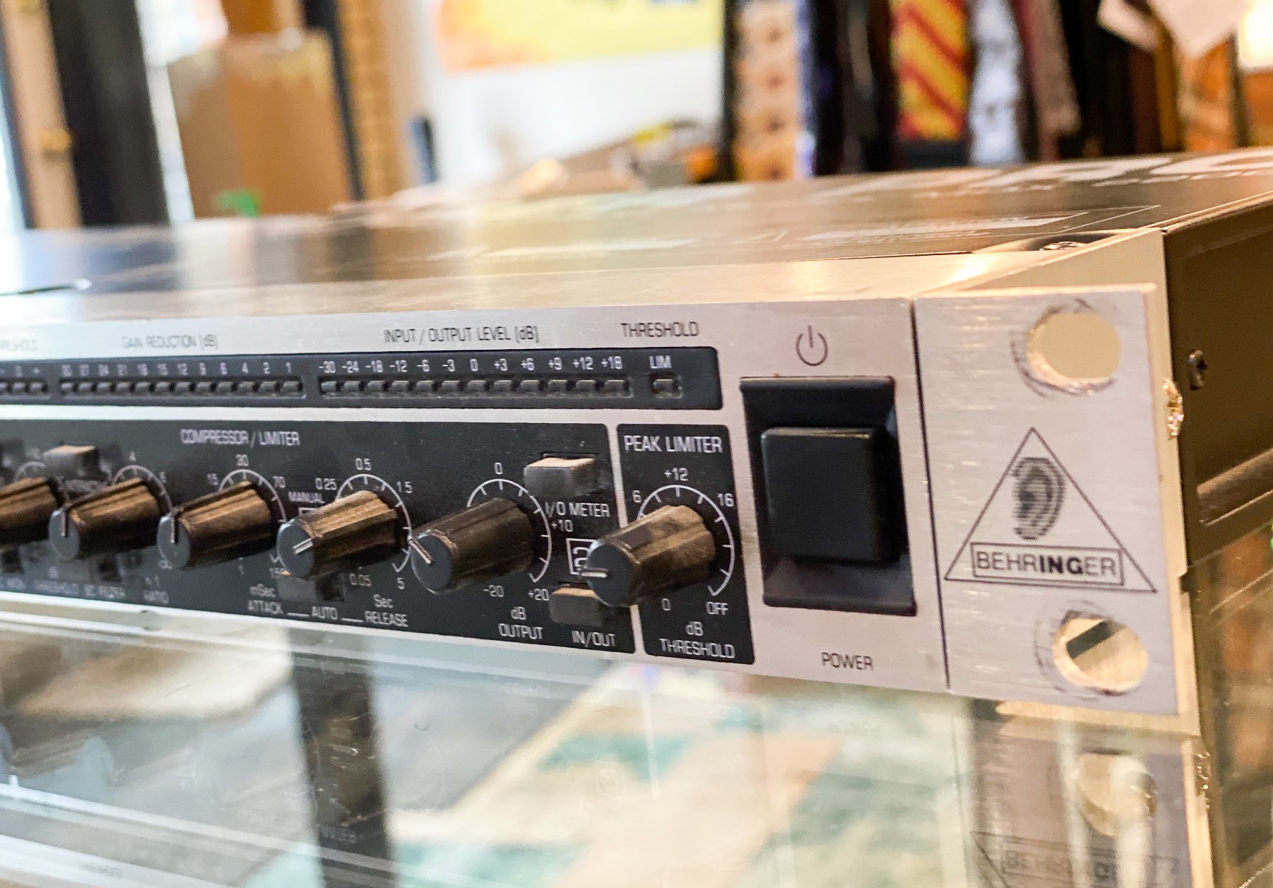 Behringer MDX 2200 Composer Pro compressor