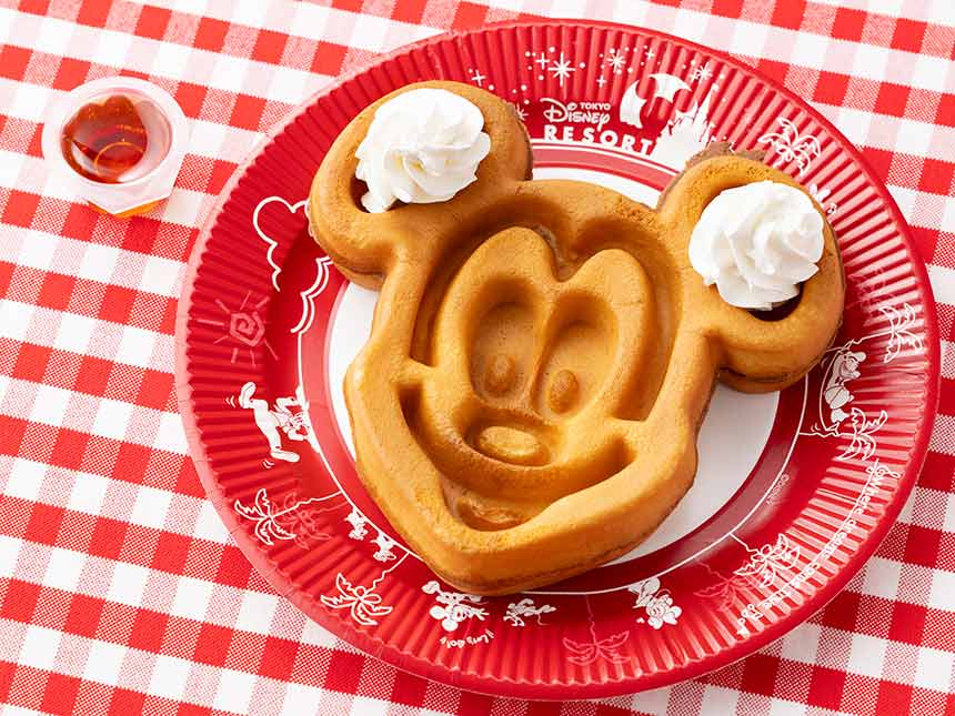 公式】ミッキーワッフル、ホイップとメイプルソース | おすすめ