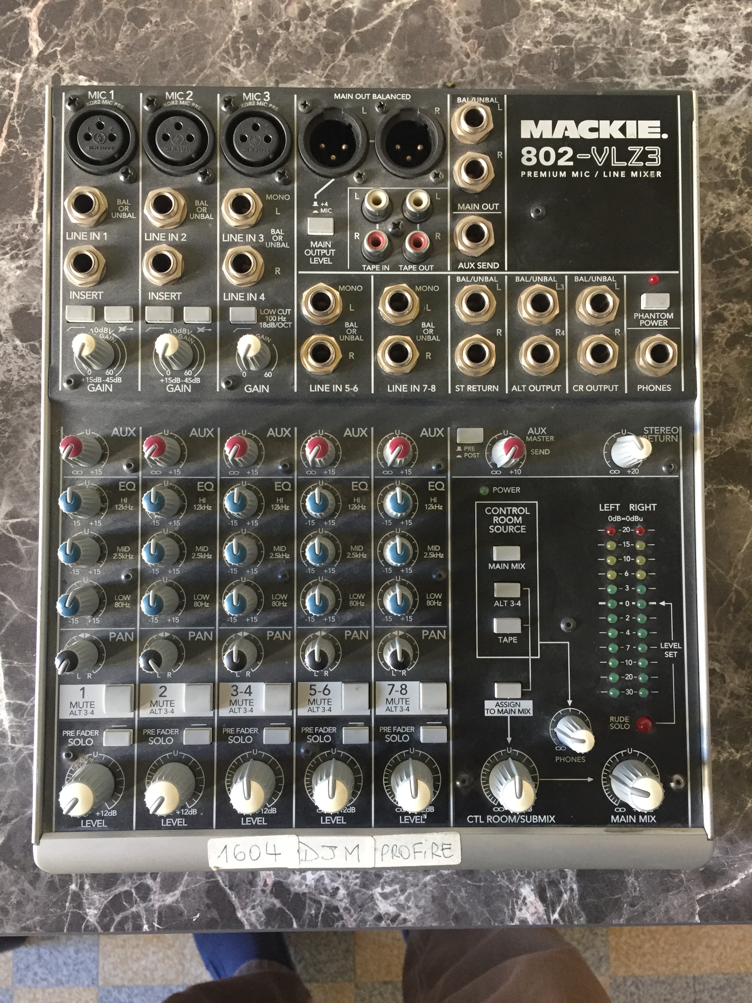 802-VLZ3 - Mackie 802-VLZ3 - Audiofanzine