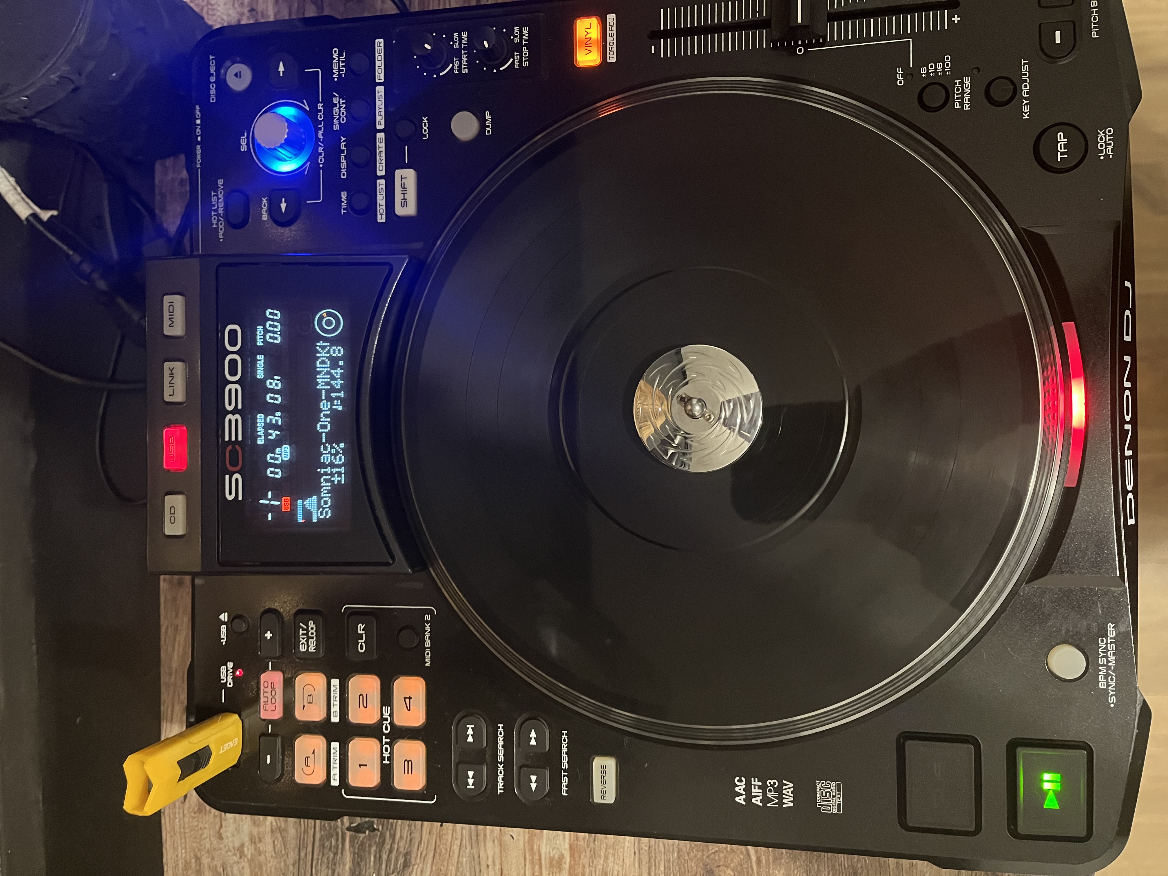 SC3900 - Denon DJ SC3900 - Audiofanzine