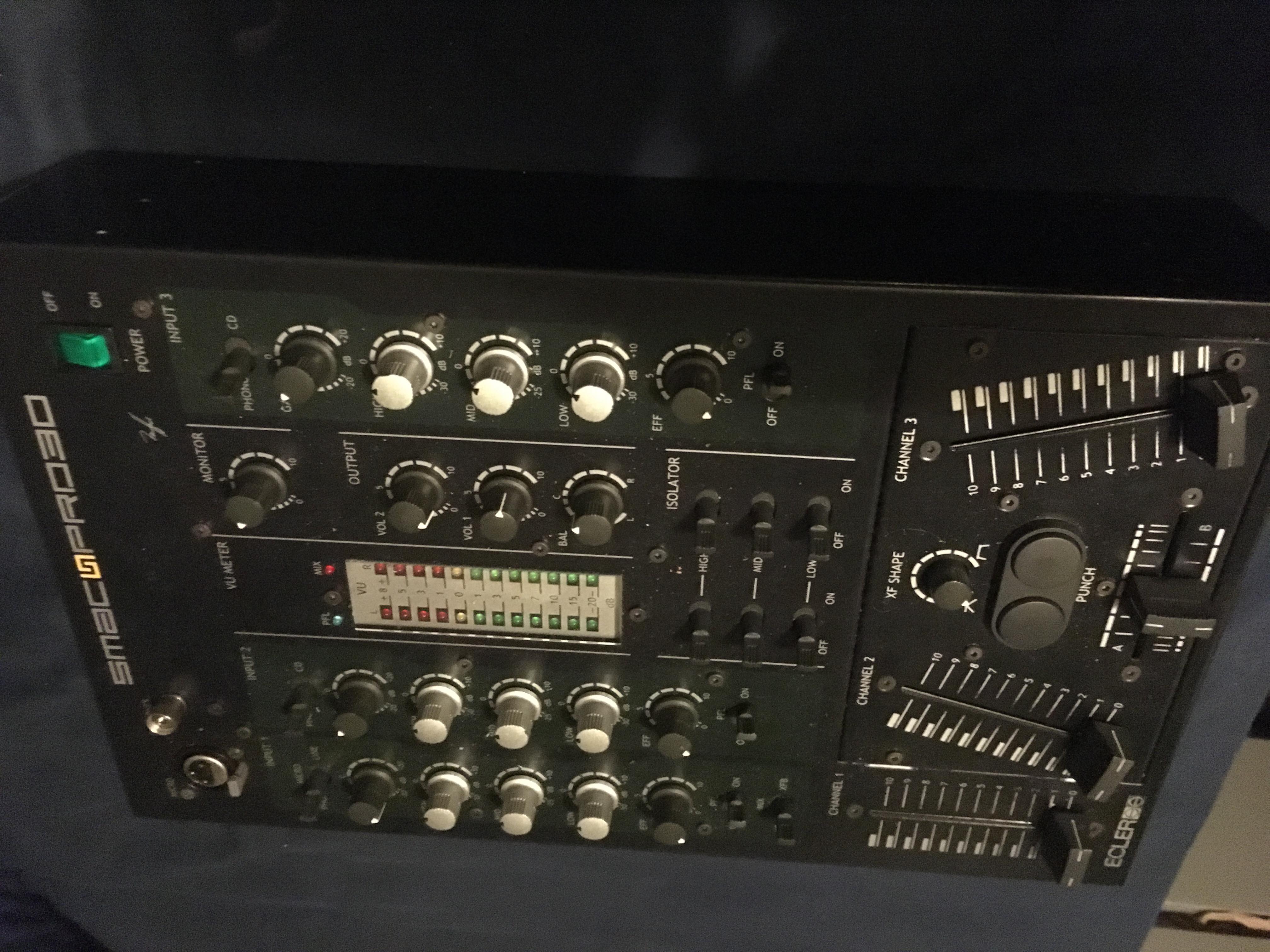 Smac Pro 30 - Ecler Smac Pro 30 - Audiofanzine