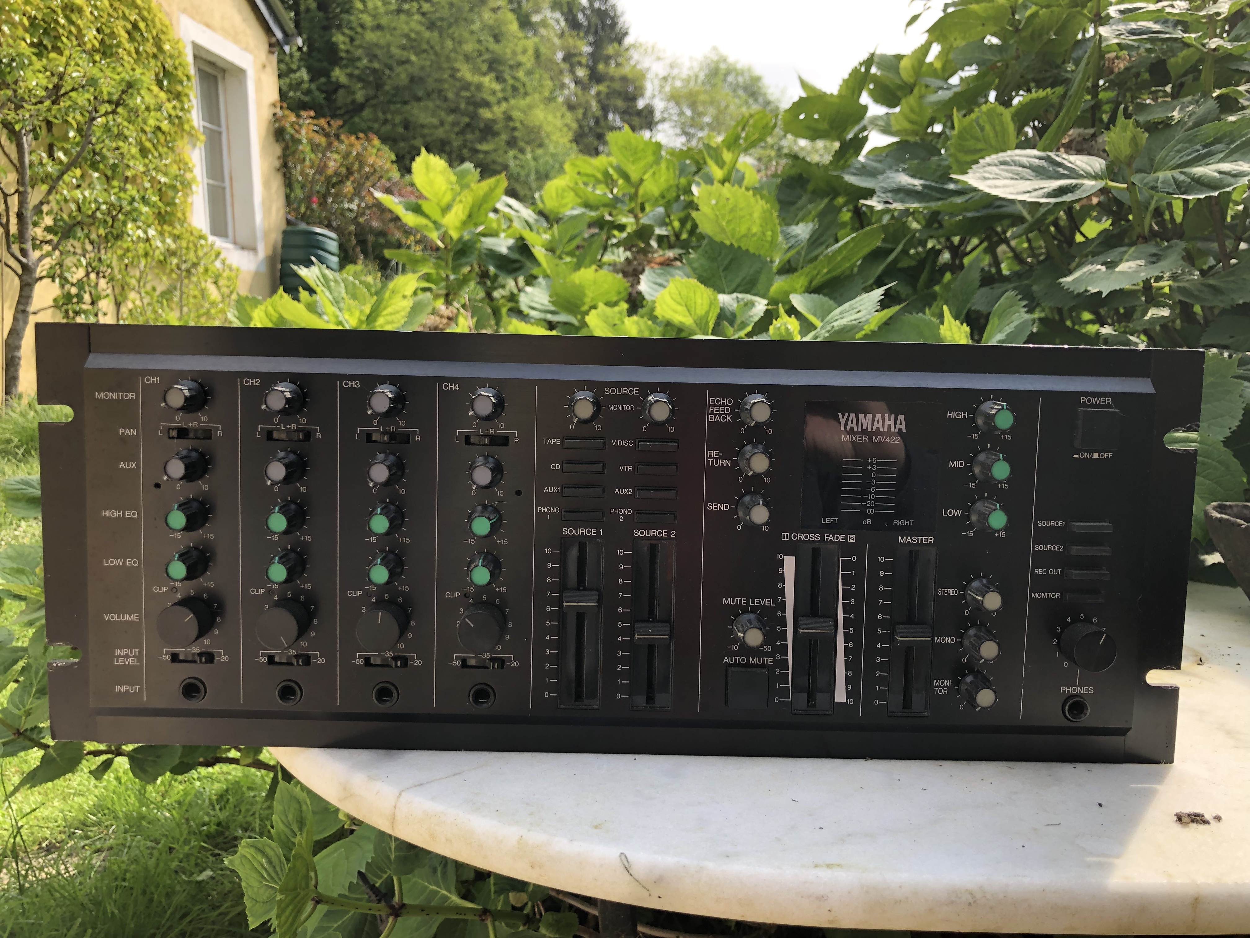 MV422 - Yamaha MV422 - Audiofanzine