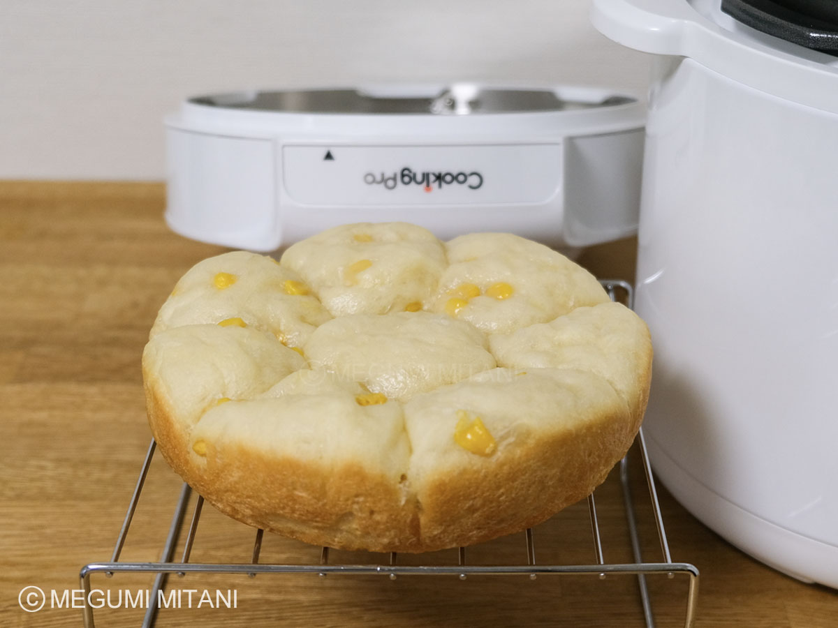 クッキングプロ V3】新機能の「ベイク」でパンを焼いてみた | Meg In