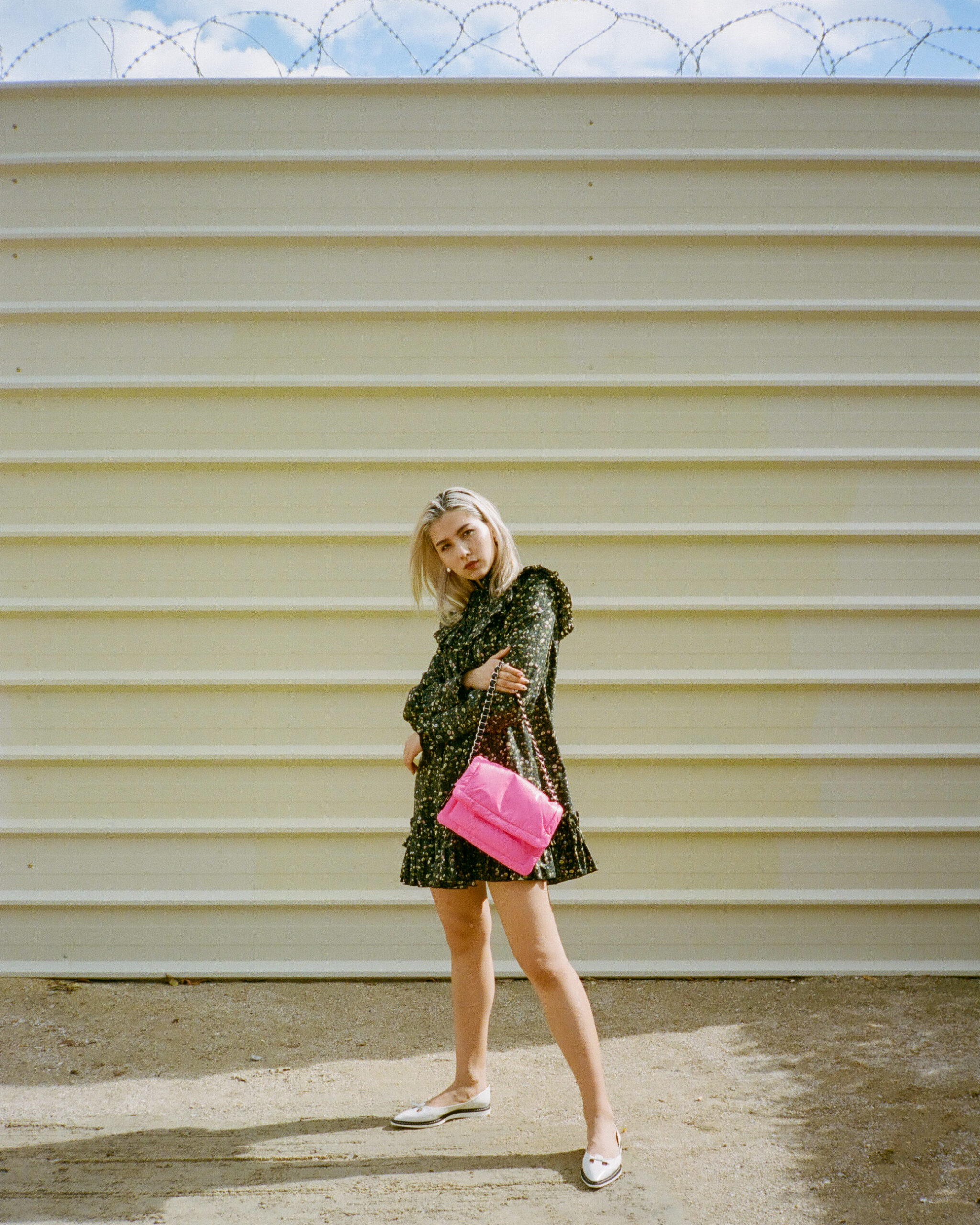 おしゃれな人から注目してる！くしゅっと質感がかわいい「ピローバッグ