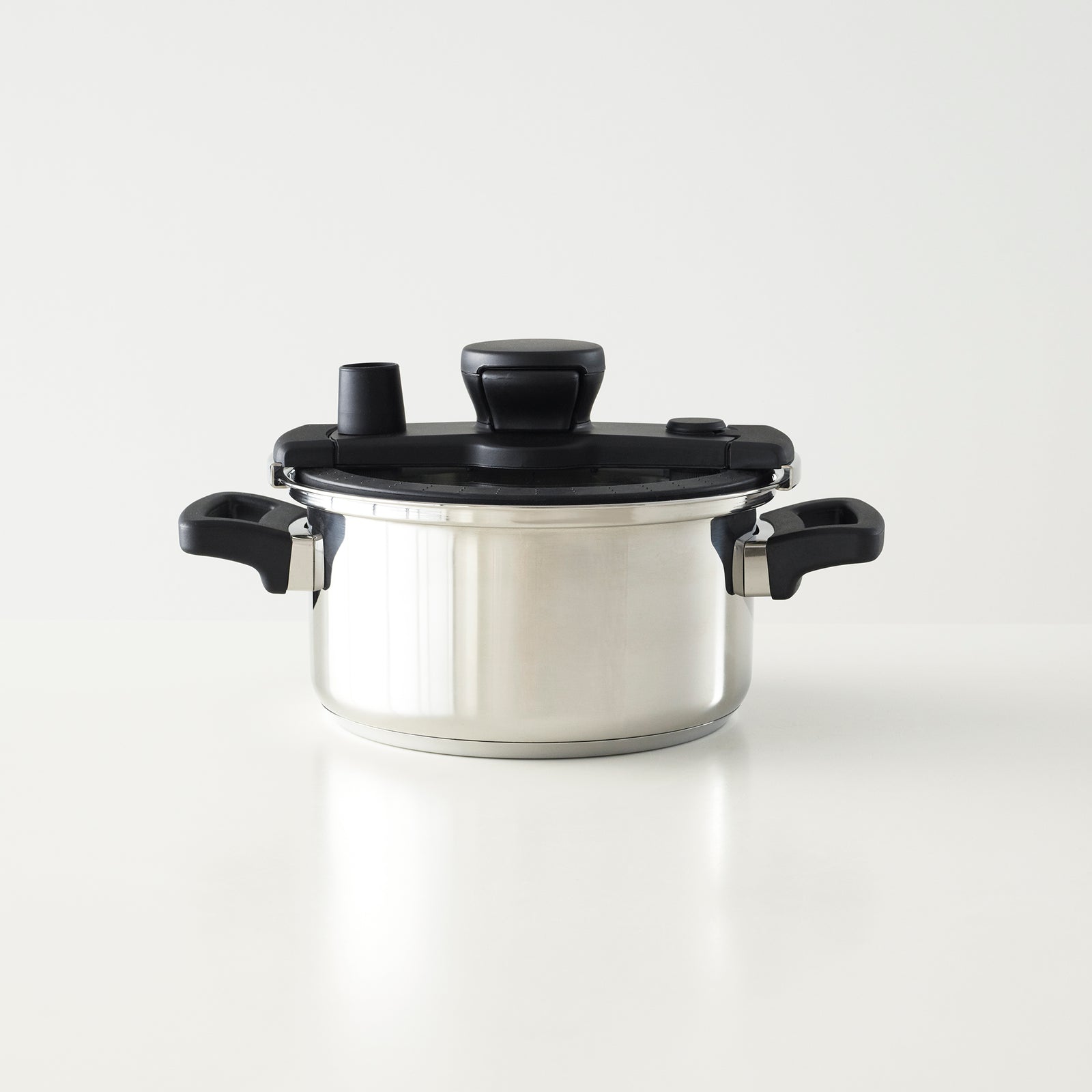 クイッカークッキング ブラック 20cm 3.0L – MEYER | マイヤージャパン