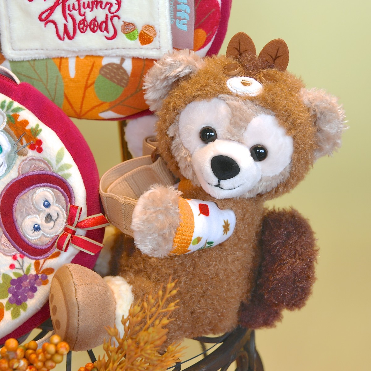 カーテンホルダー&腕にくっつく！東京ディズニーシー“ダッフィーたちの