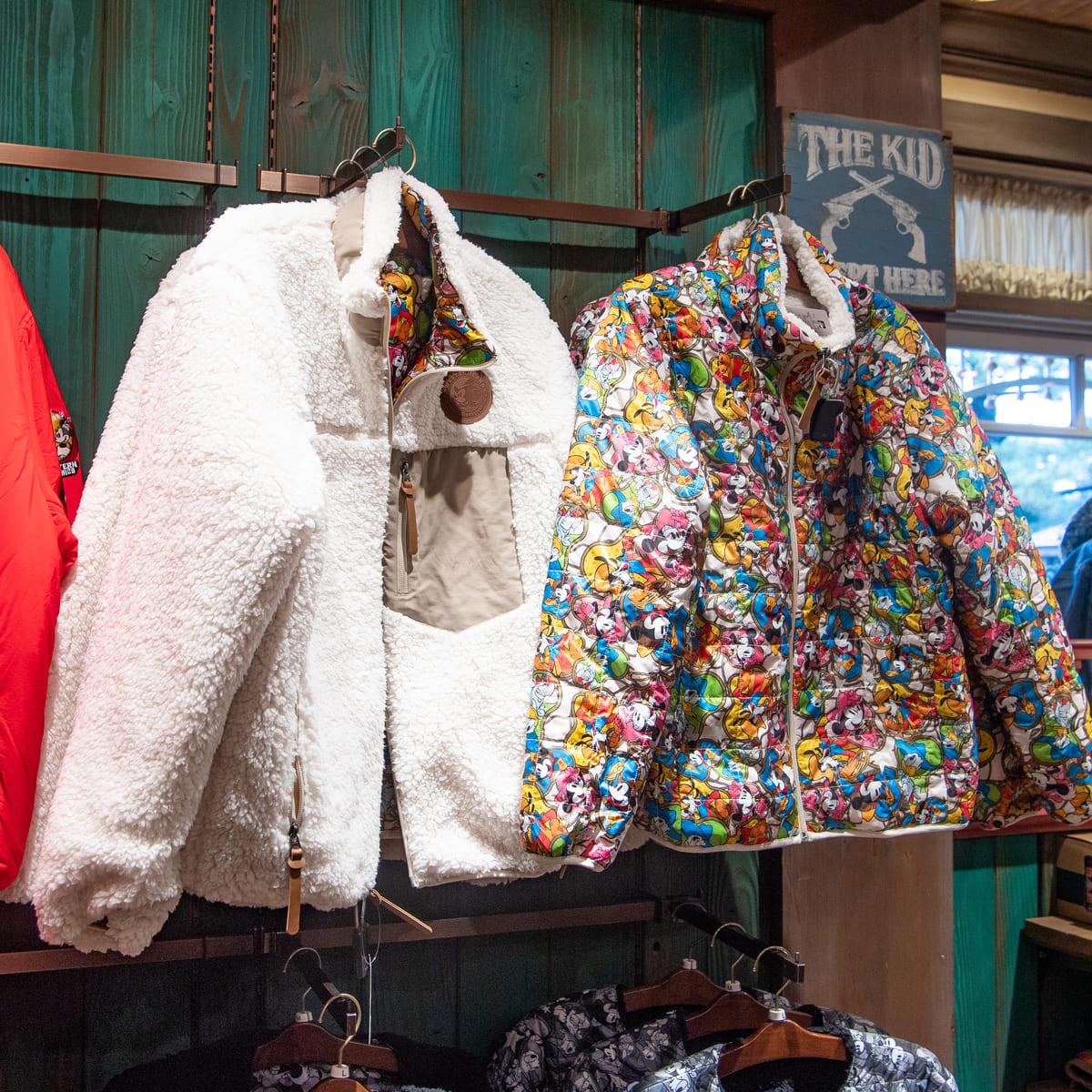 リバーシブル仕様！東京ディズニーランド「ウエスタンウエア