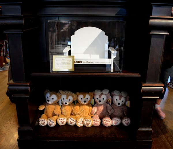 ディズニー30周年ダッフィーとシェリーメイのベンチ注文してきました☆ -