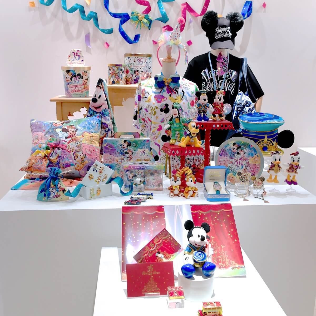 東京ディズニーリゾート35周年“HappiestCelebration!スペシャルグッズ -