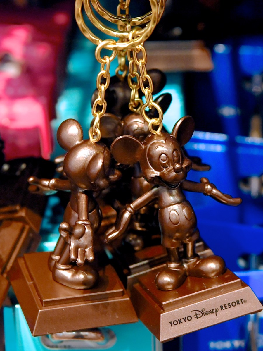 ブロンズ像を再現！東京ディズニーランド キーチェーン -