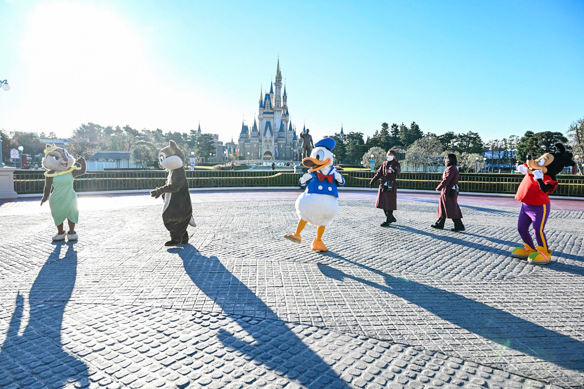 キャラクターがお出迎え！ディズニーホテル「ハッピーエントリー