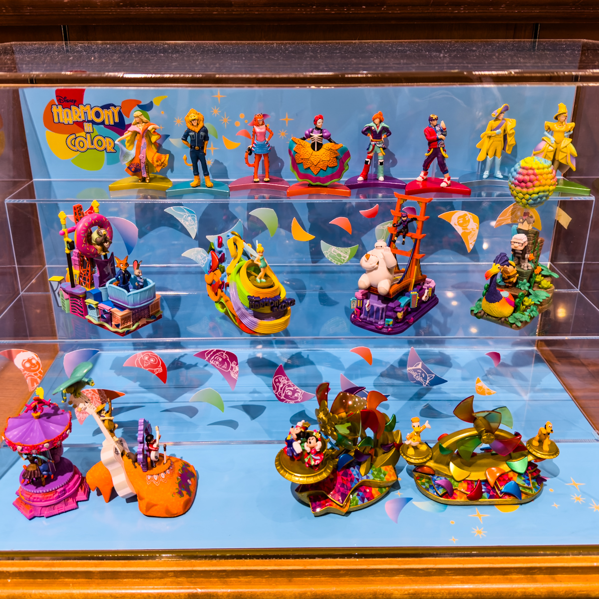 ミッキー＆フレンズ、『リメンバー・ミー』デザイン！東京