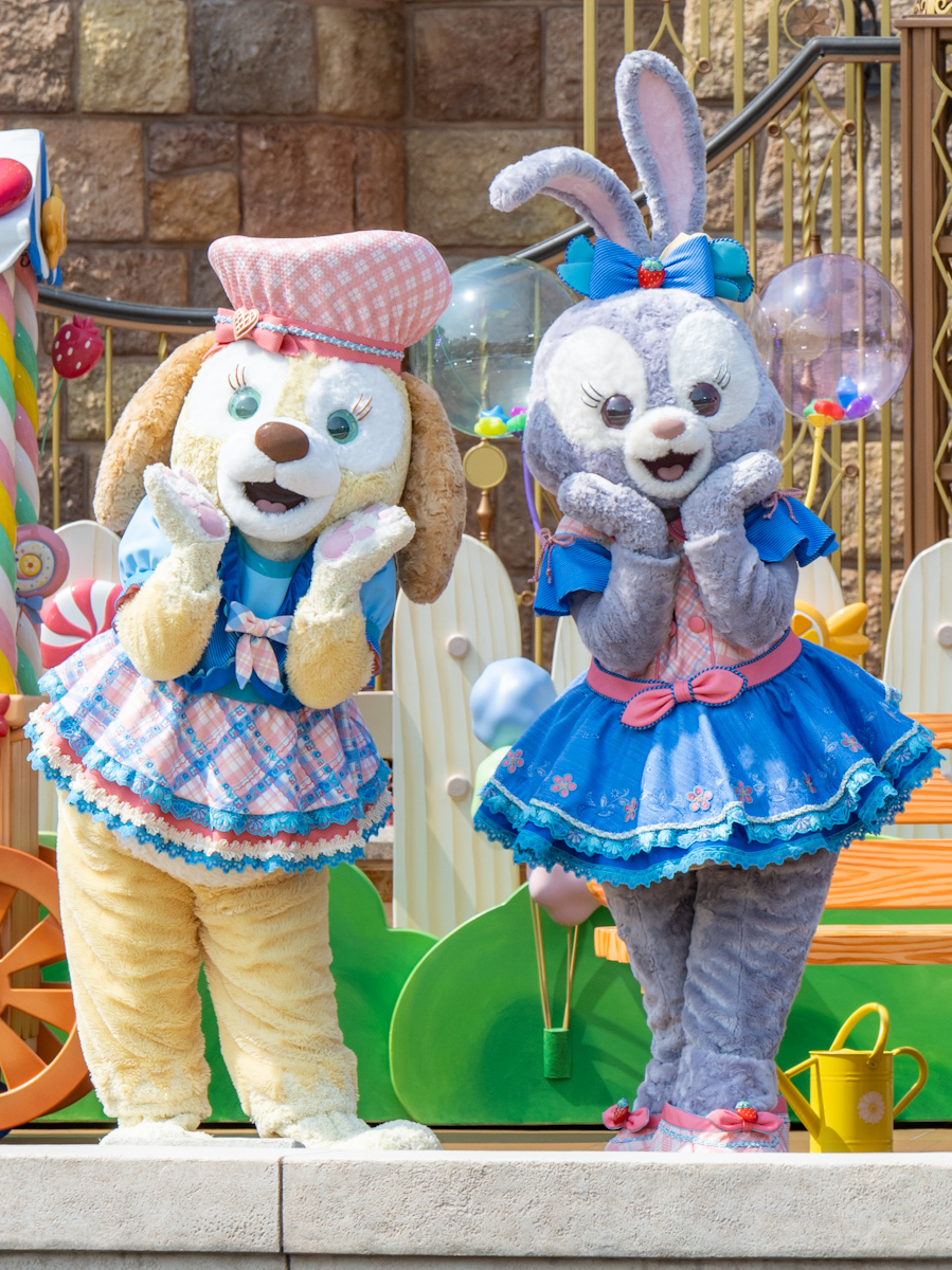 新コスチュームで登場！香港ディズニーランド”ダッフィー&フレンズ