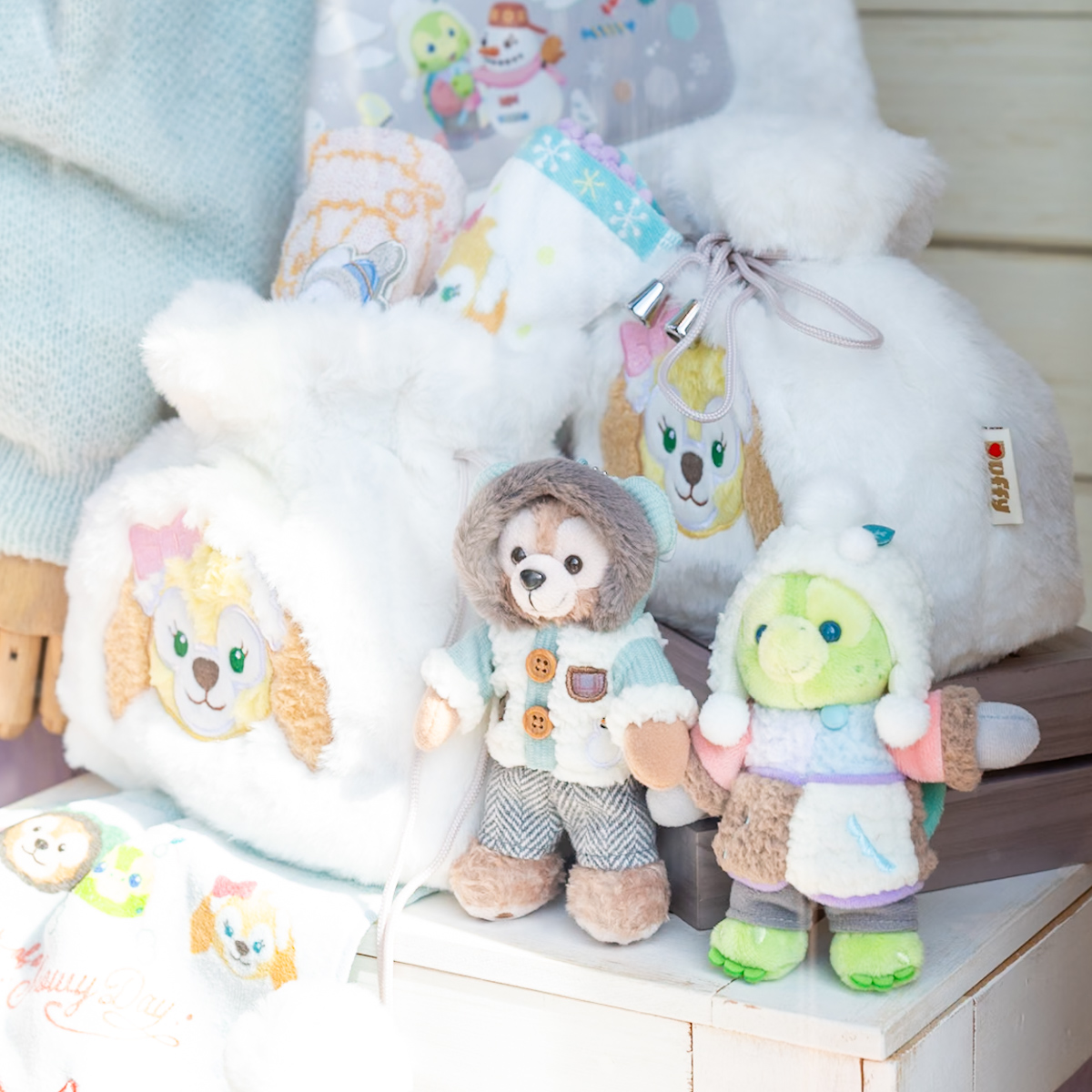 雪の日のひみつ”を探すダッフィーたちがかわいい！東京ディズニーシー