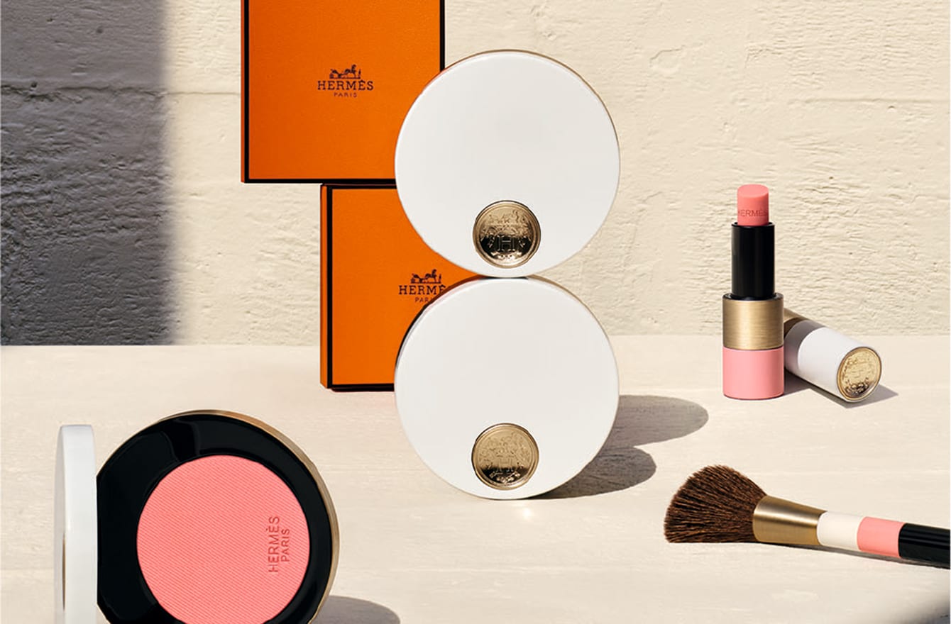 エルメス】新作のリップスティックと初登場のチークを全色公開！ | mi