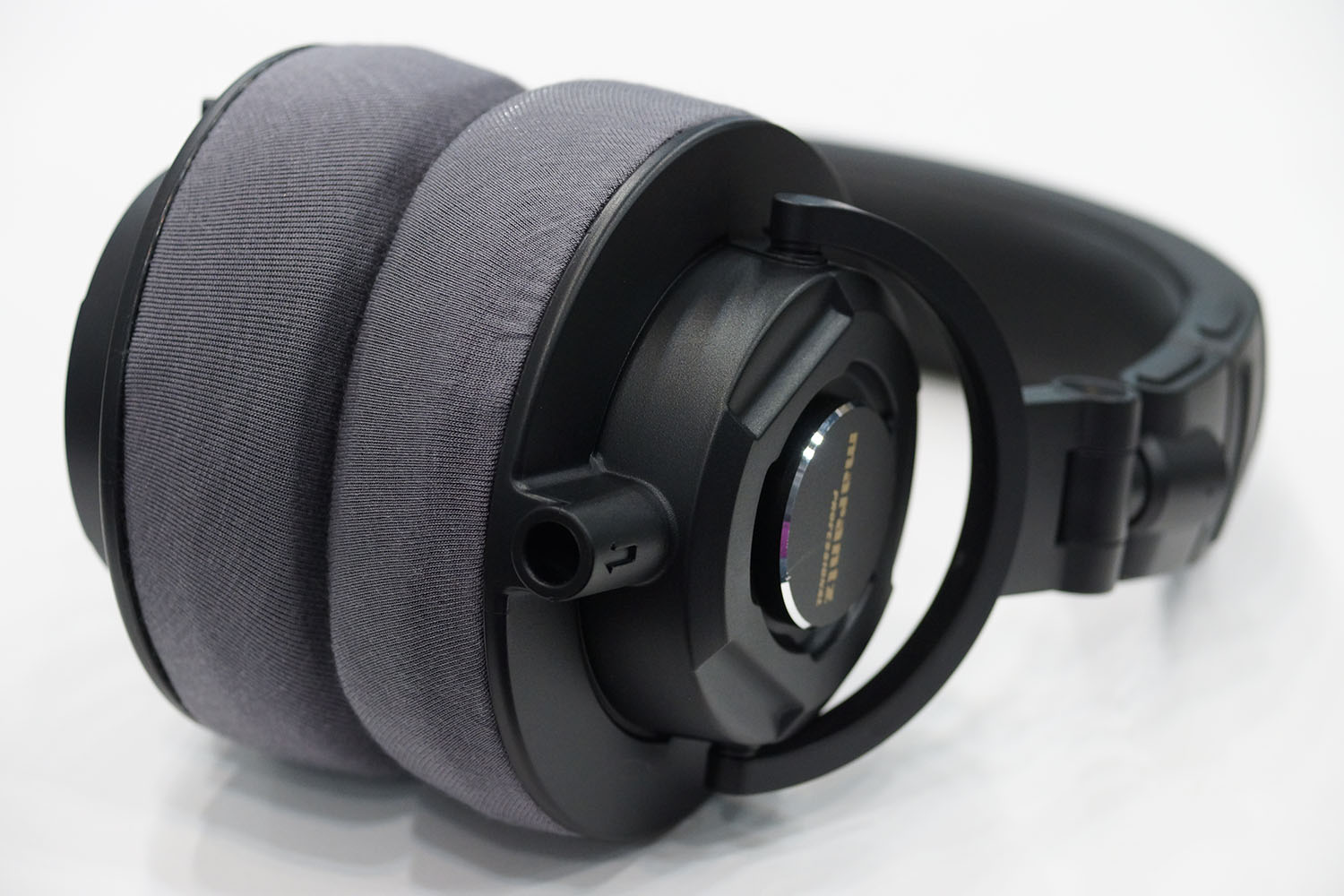 marantz Professional MPH-2のイヤーパッドを修理する場合