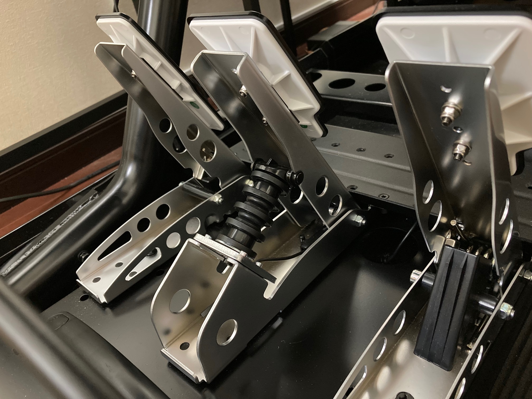 たった数百円で驚くほどブレーキフィーリング向上！『Fanatec CSL