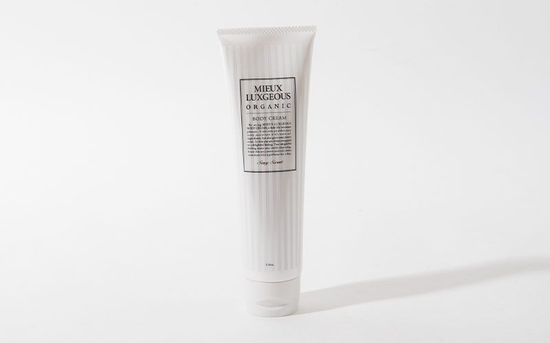フレグランスボディクリーム Sexy Sweetの香り | MIEUX LUXGEOUS