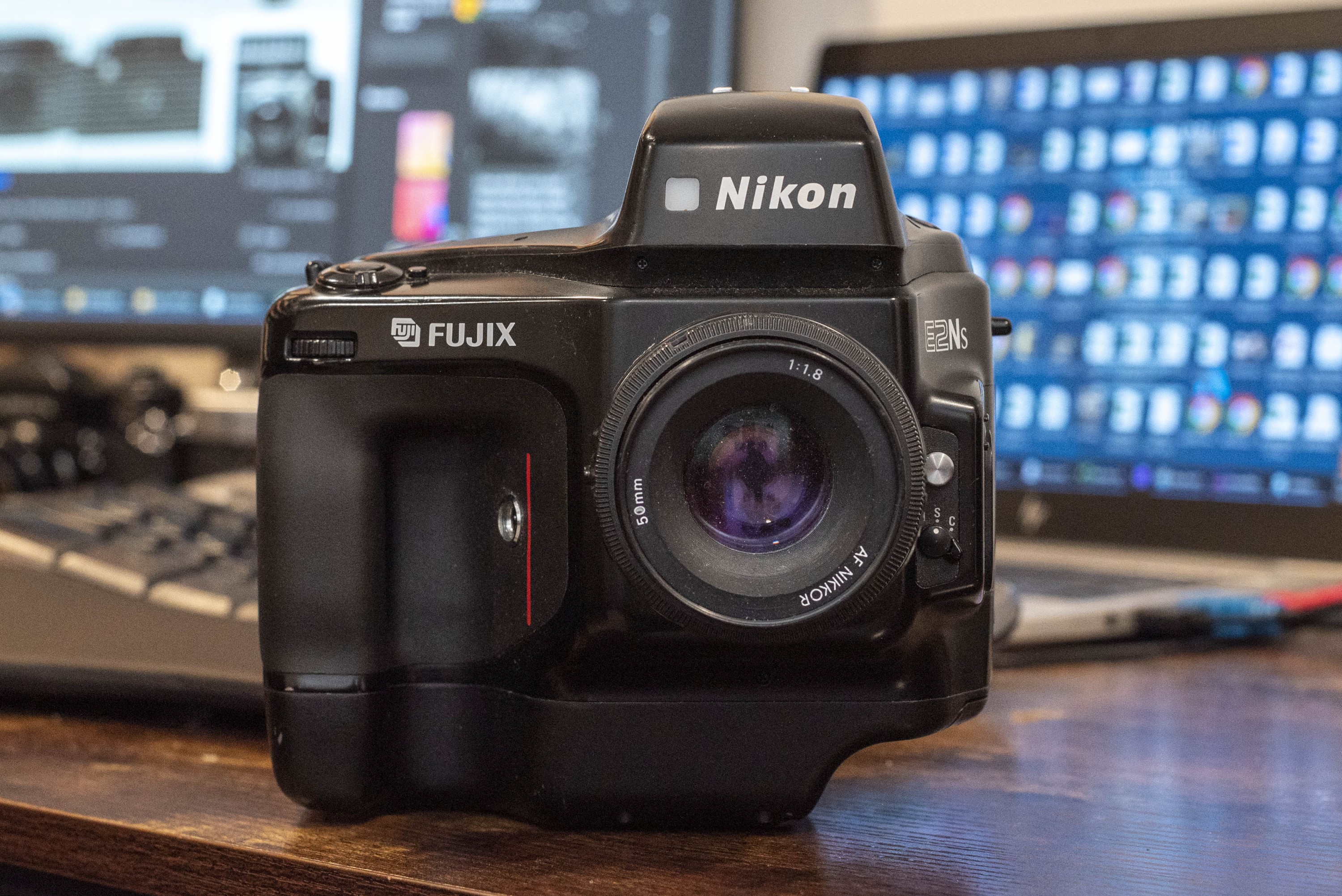 Nikon E2Ns (1996) – mike eckman dot com