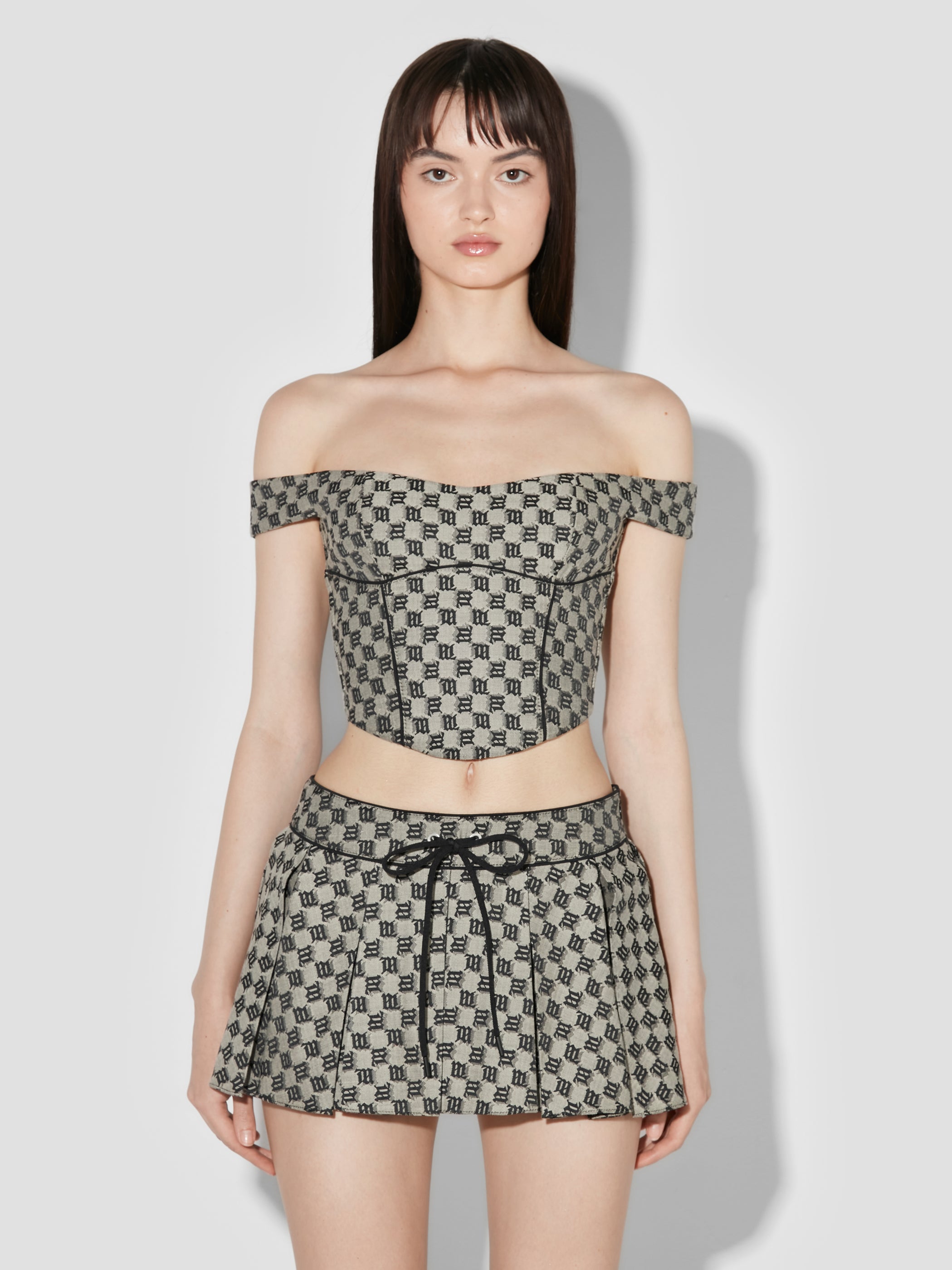 250W105-1.jpg?v=1739535969&