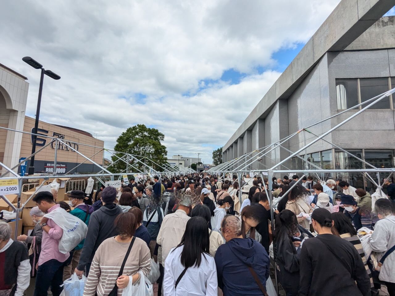 年に二回の「今治タオルフェア」が盛大に開催！いろんな今治タオルを