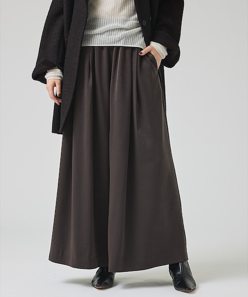 ピーチサテンフレアーパンツ｜カリテの通販｜&mall（アンドモール