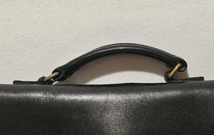 プラダを着た悪魔2、アン・ハサウェイのオールドコーチ5180を探せ！の