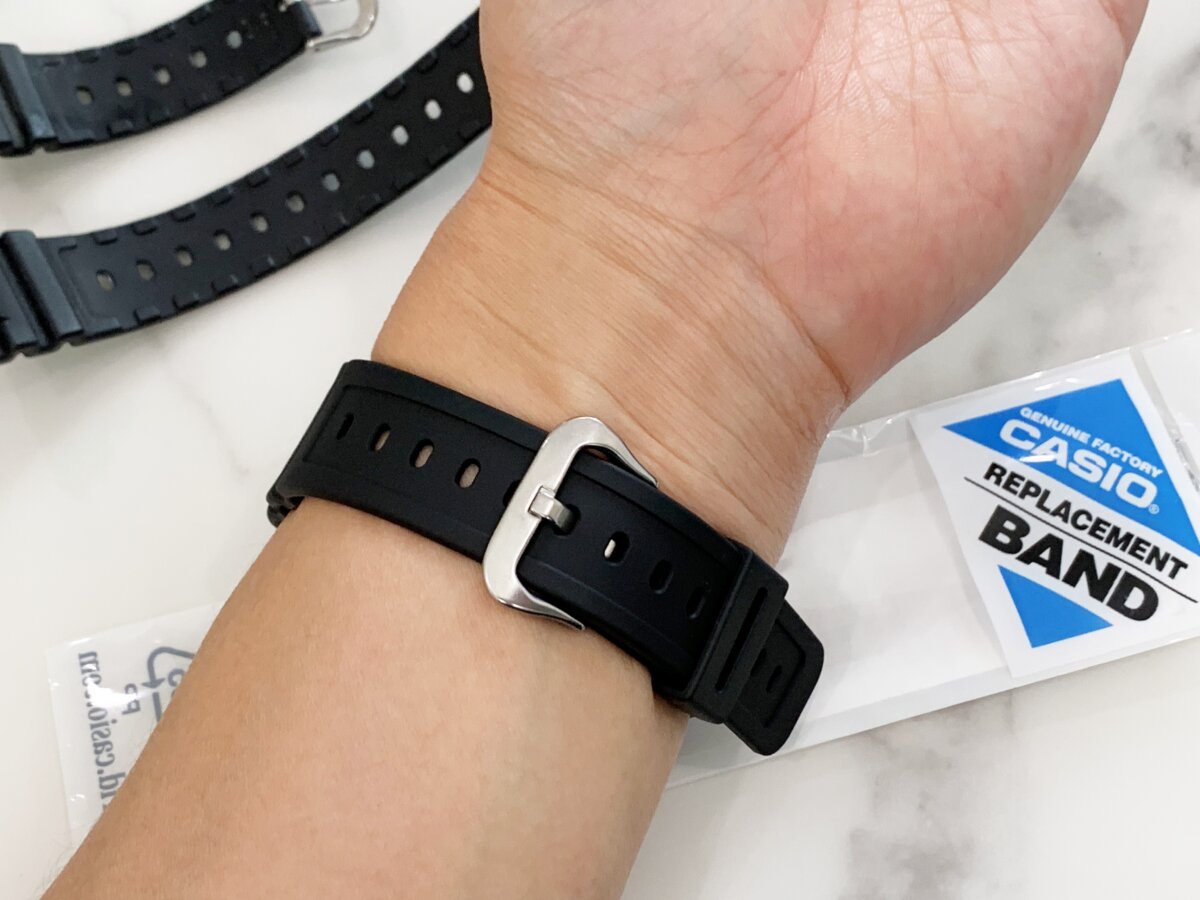 Gショックをベルト交換した手順を写真付きで。｜替えバンドの純正と