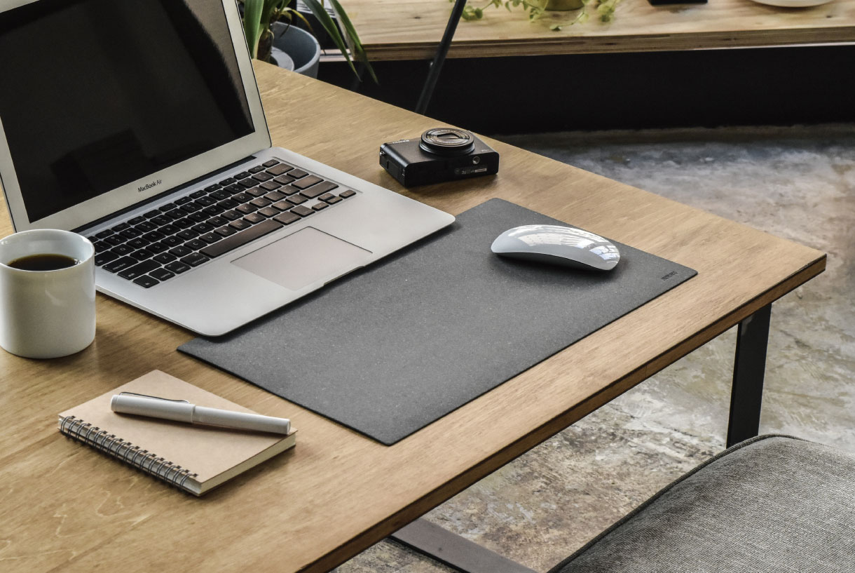Recycle Leather Desk Mat SMALL - MIWAX ミワックス| カッティング